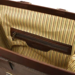 Doctor Leather bag